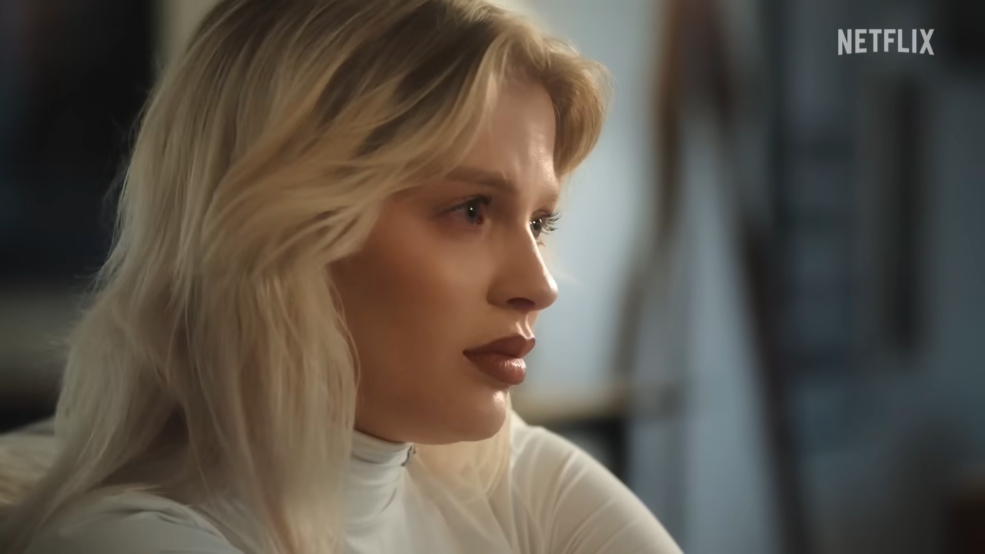 "Eu tô tão cansada de ficar triste", assume Luísa Sonza em documentário