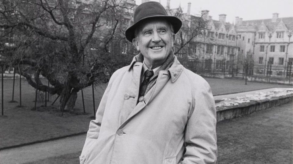 135 anos de J. R. R. Tolkien: família do autor odeia os filmes O Senhor dos Anéis