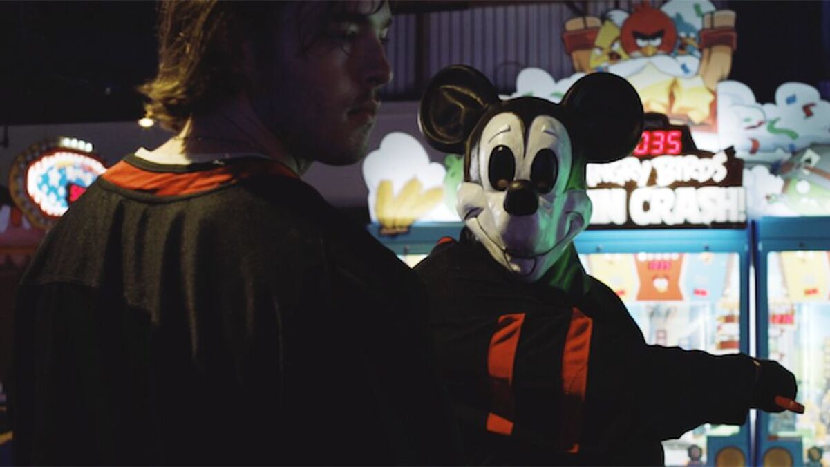Mas já? Após entrar em domínio público, Mickey Mouse aparece em trailer de filme de terror