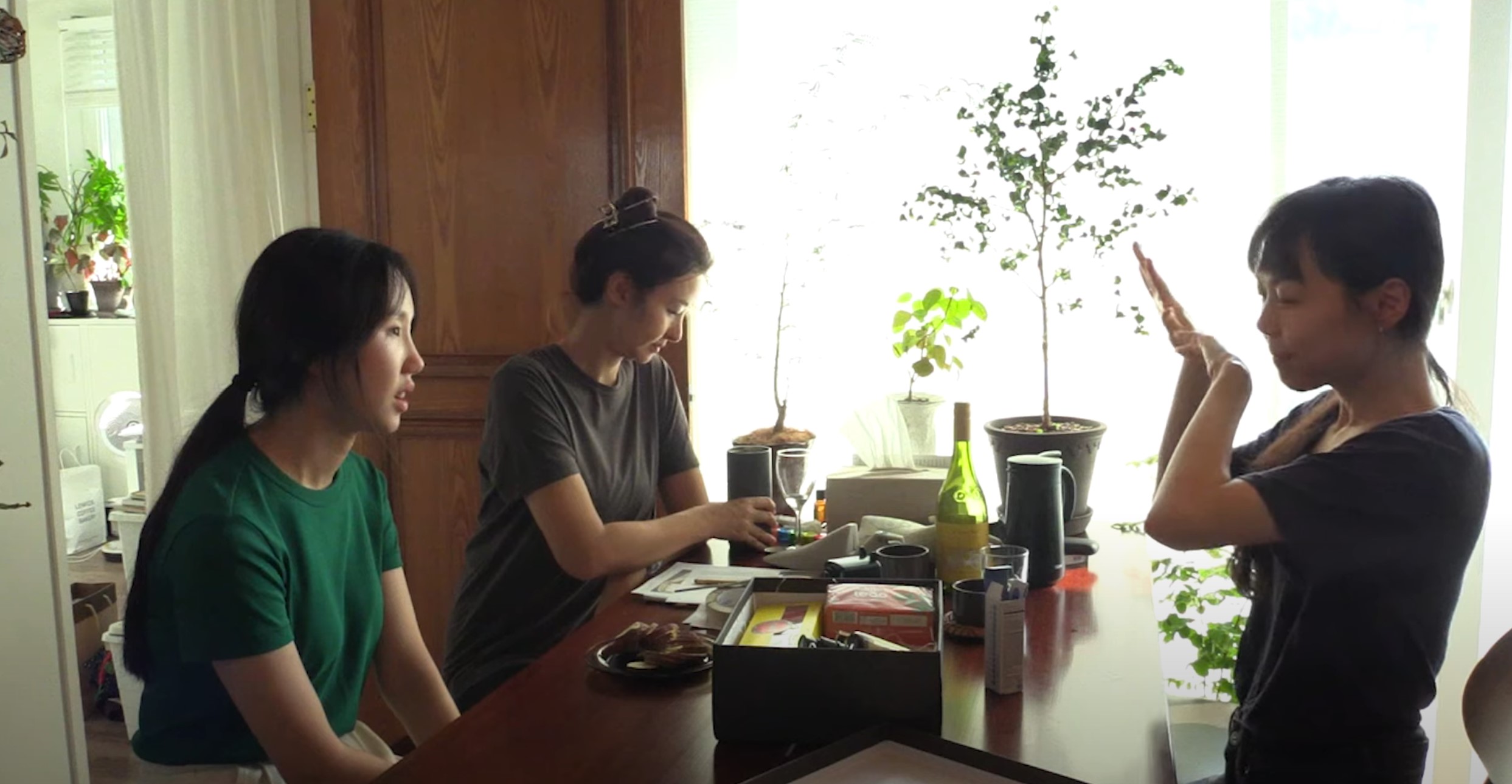 Novo filme de Hong Sang-soo ganha trailer; conheça o 30º filme do diretor premiado