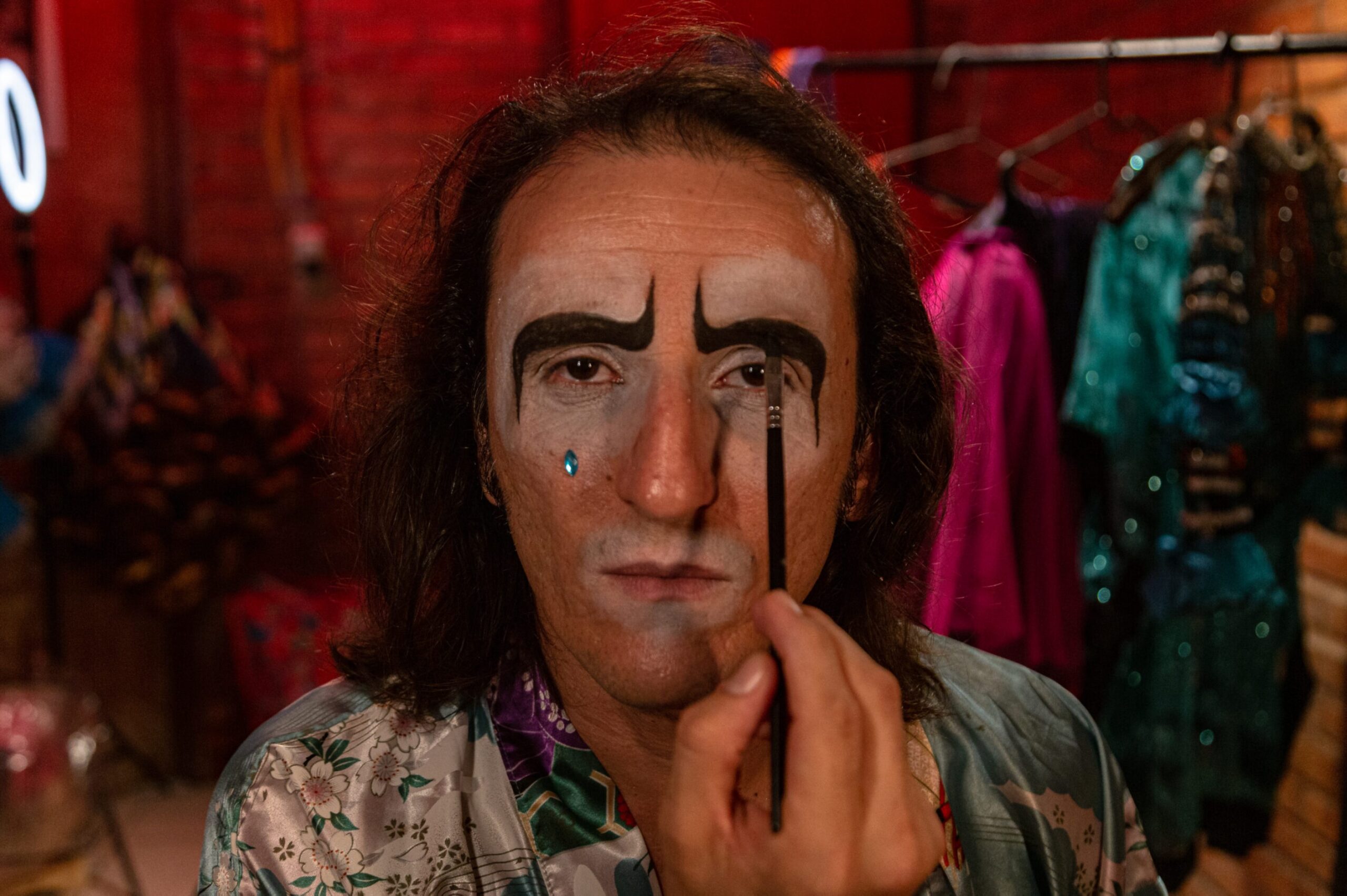 Demick Lopes e Jesuíta Barbosa estreiam no cinema com 'A Filha do Palhaço'