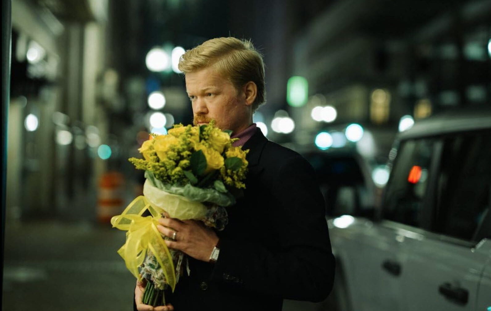 Jesse Plemons confessa que 'Tipos de Gentileza' tem cenas que devem deixar 'pessoas enjoadas'