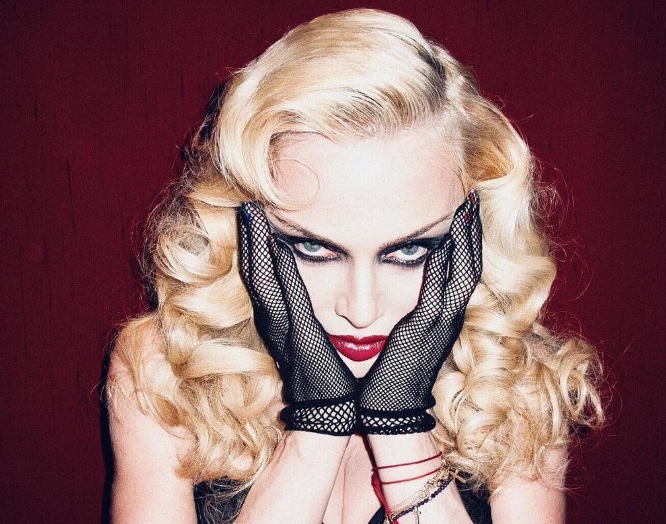 Madonna anuncia retomada do seu filme autobiográfico