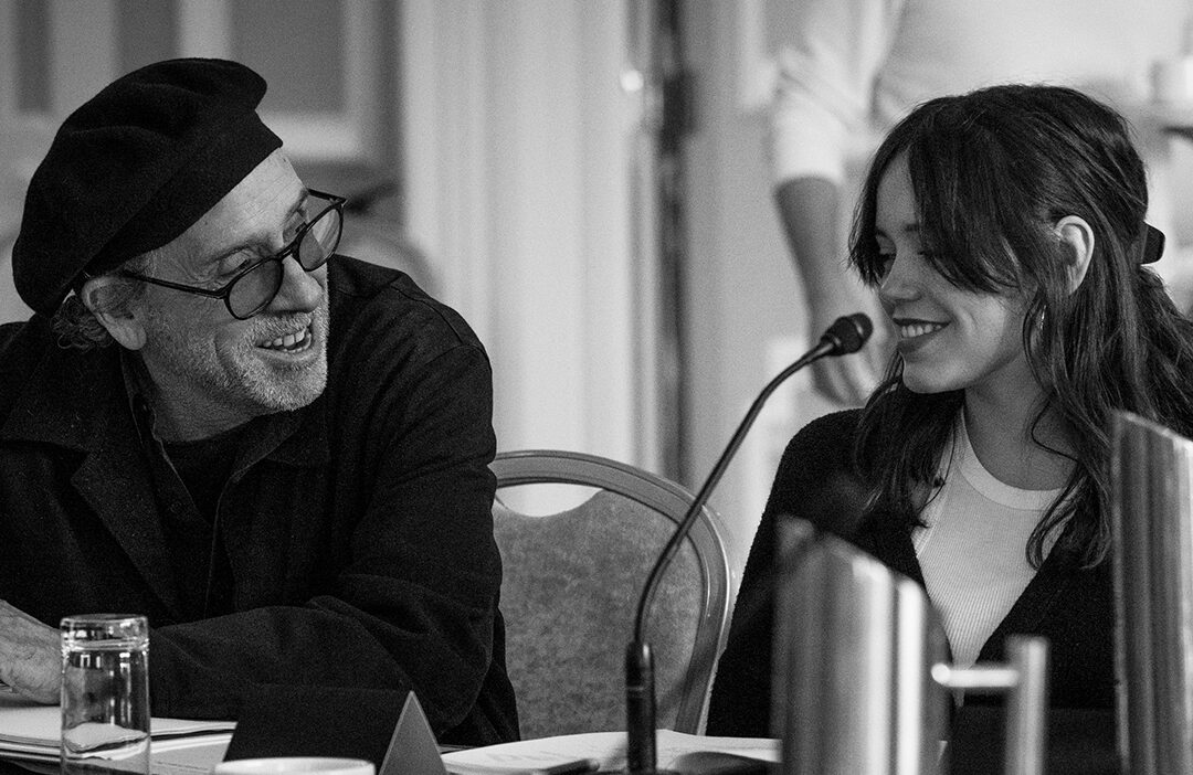 'Beetlejuice': elenco brinca que Tim Burton esperou Jenna Ortega nascer para fazer sequência